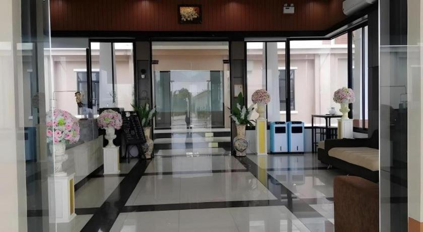 S-Tawan Hotel & Convention Maha Sarakham Exterior foto